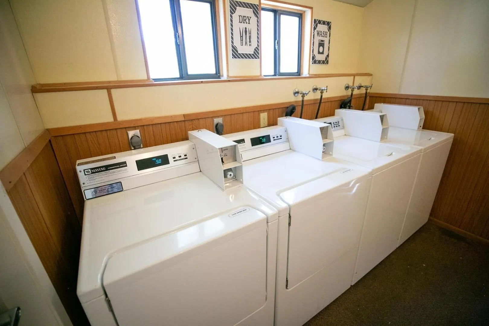 Slopeside 1849 Condos - Comfortable 3 Bedroom Condos With Full Kitchens Mammoth Lakes Apartment