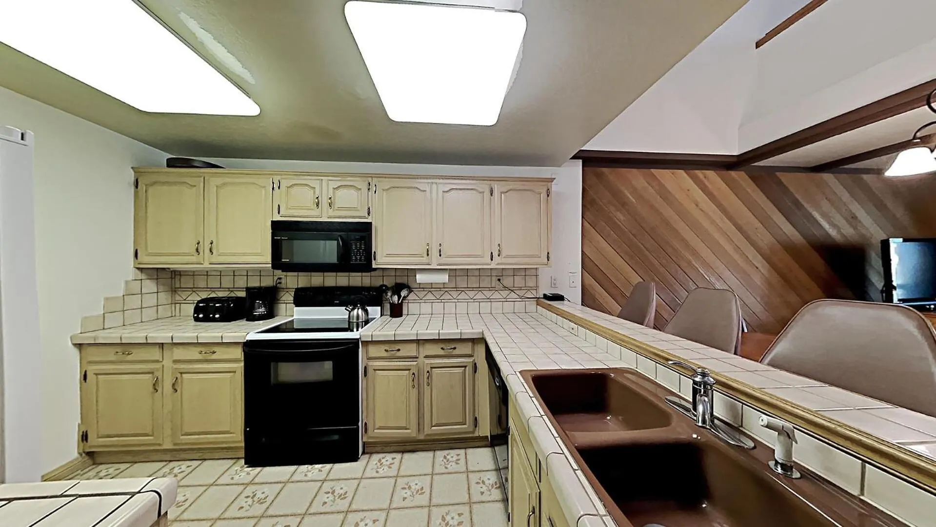 Slopeside 1849 Condos - Comfortable 3 Bedroom Condos With Full Kitchens Mammoth Lakes Apartment